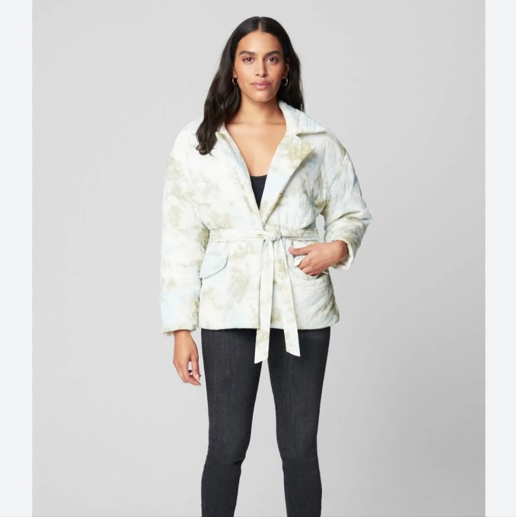 Nwt Blank Nyc Women's White Perfect Day Quilted Puffer Wrap Jacket Size Large.